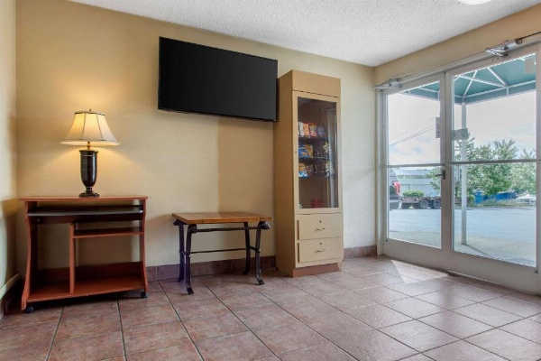 Rodeway Inn Asheville image 22